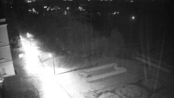 Příjezdová cesta k zámku