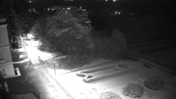 Příjezdová cesta k zámku