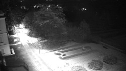 Příjezdová cesta k zámku