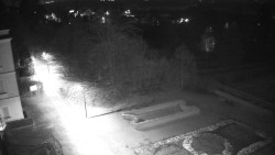 Příjezdová cesta k zámku