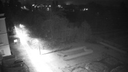 Příjezdová cesta k zámku