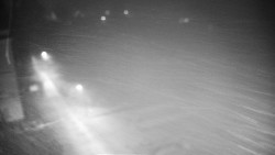 Příjezdová cesta k zámku