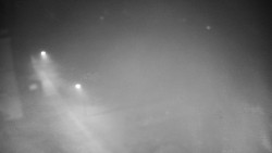 Příjezdová cesta k zámku