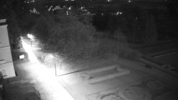 Příjezdová cesta k zámku