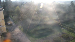 Příjezdová cesta k zámku