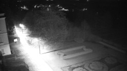 Příjezdová cesta k zámku