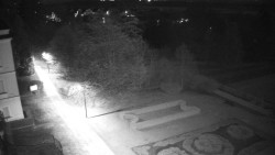 Příjezdová cesta k zámku