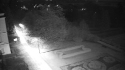 Příjezdová cesta k zámku