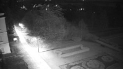 Příjezdová cesta k zámku