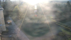 Příjezdová cesta k zámku