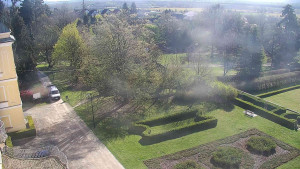 Obec Veselíčko - Příjezdová cesta k zámku - 7.4.2026 v 09:00 Obec Veselíčko - Příjezdová cesta k zámku - 7.4.2026 v 09:00