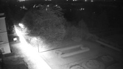 Příjezdová cesta k zámku