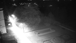 Příjezdová cesta k zámku