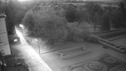 Příjezdová cesta k zámku