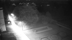 Příjezdová cesta k zámku