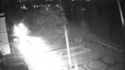 Příjezdová cesta k zámku