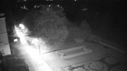 Příjezdová cesta k zámku