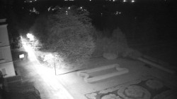 Příjezdová cesta k zámku