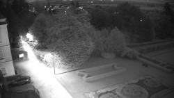 Příjezdová cesta k zámku