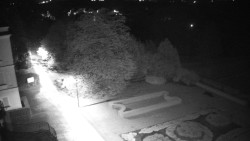 Příjezdová cesta k zámku