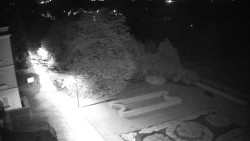 Příjezdová cesta k zámku