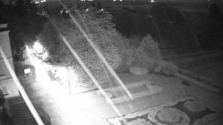 Příjezdová cesta k zámku