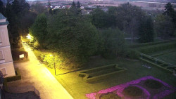 Příjezdová cesta k zámku