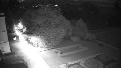 Příjezdová cesta k zámku