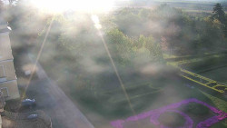 Příjezdová cesta k zámku