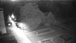 Příjezdová cesta k zámku