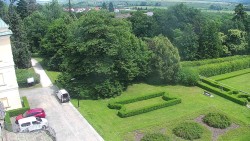 Zufahrtsstraße zum Schloss