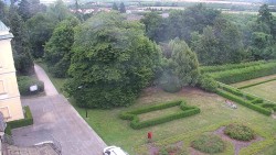 Příjezdová cesta k zámku