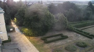 Gemeinde Veselíčko - Zufahrtsstraße zum Schloss - 17.8.2026 v 05:30 Gemeinde Veselíčko - Zufahrtsstraße zum Schloss - 17.8.2026 v 05:30