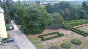 Gemeinde Veselíčko - Zufahrtsstraße zum Schloss - 17.8.2026 v 12:30 Gemeinde Veselíčko - Zufahrtsstraße zum Schloss - 17.8.2026 v 12:30