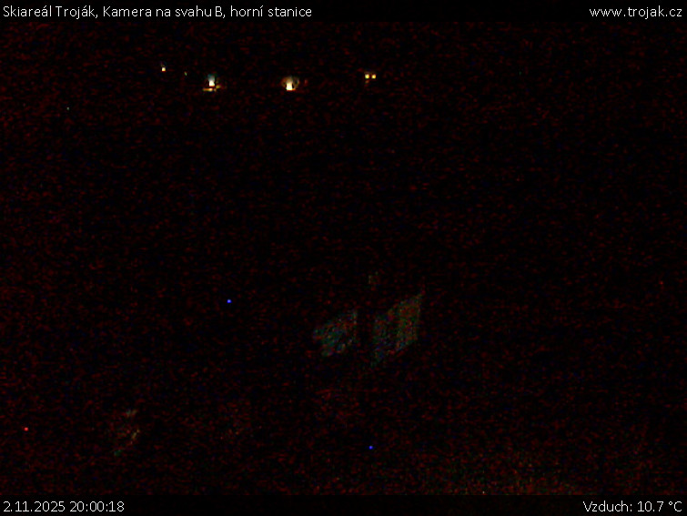 Skiareál Troják - Kamera na svahu B, horní stanice - 2.11.2025 v 20:00 Skiareál Troják - Kamera na svahu B, horní stanice - 2.11.2025 v 20:00