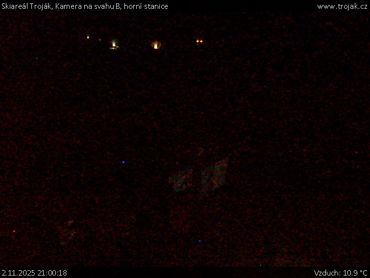 Skiareál Troják - Kamera na svahu B, horní stanice - 2.11.2025 v 21:00 Skiareál Troják - Kamera na svahu B, horní stanice - 2.11.2025 v 21:00