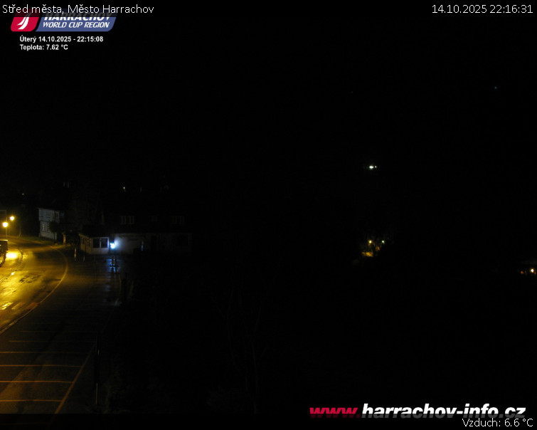 Město Harrachov - Střed města - 14.10.2025 v 22:16 Město Harrachov - Střed města - 14.10.2025 v 22:16