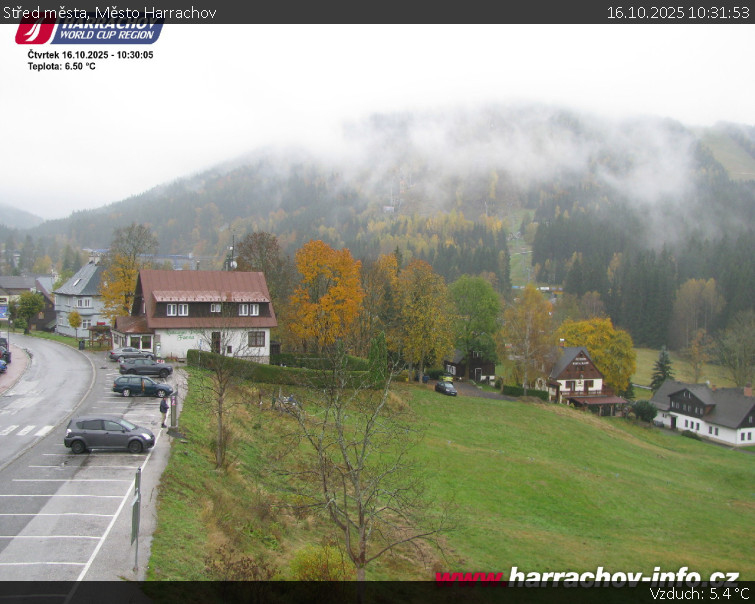 Město Harrachov - Střed města - 16.10.2025 v 10:31 Město Harrachov - Střed města - 16.10.2025 v 10:31