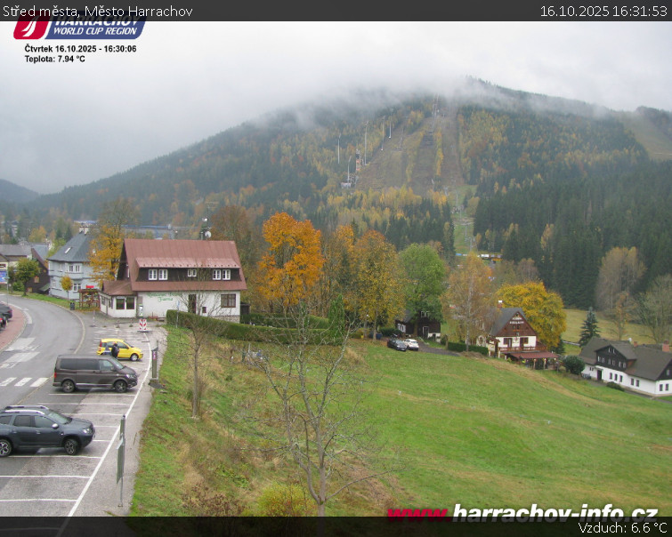 Město Harrachov - Střed města - 16.10.2025 v 16:31 Město Harrachov - Střed města - 16.10.2025 v 16:31
