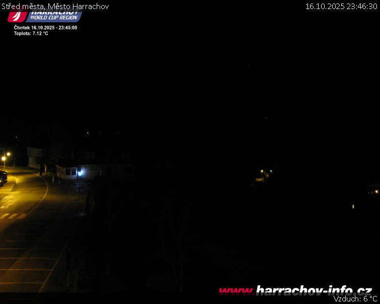 Město Harrachov - Střed města - 16.10.2025 v 23:46 Město Harrachov - Střed města - 16.10.2025 v 23:46