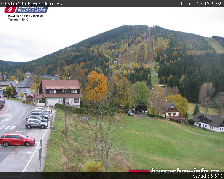 Město Harrachov - Střed města - 17.10.2025 v 16:31 Město Harrachov - Střed města - 17.10.2025 v 16:31