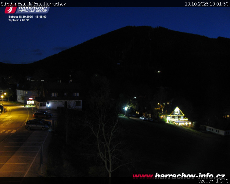 Město Harrachov - Střed města - 18.10.2025 v 19:01 Město Harrachov - Střed města - 18.10.2025 v 19:01