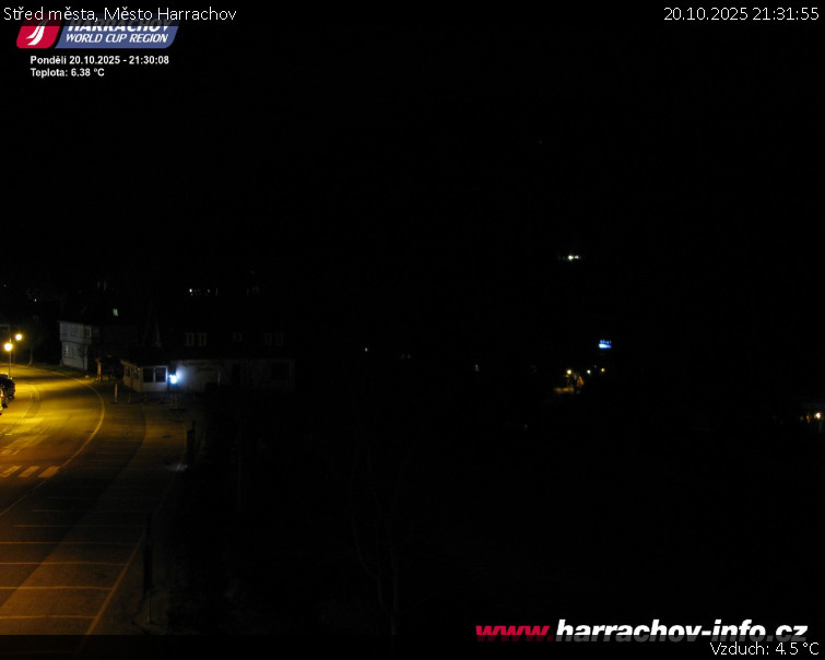 Město Harrachov - Střed města - 20.10.2025 v 21:31 Město Harrachov - Střed města - 20.10.2025 v 21:31
