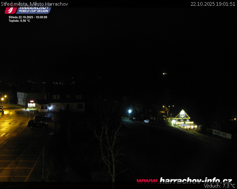 Město Harrachov - Střed města - 22.10.2025 v 19:01 Město Harrachov - Střed města - 22.10.2025 v 19:01