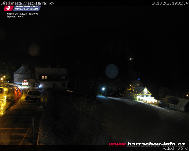Město Harrachov - Střed města - 26.10.2025 v 19:31 Město Harrachov - Střed města - 26.10.2025 v 19:31