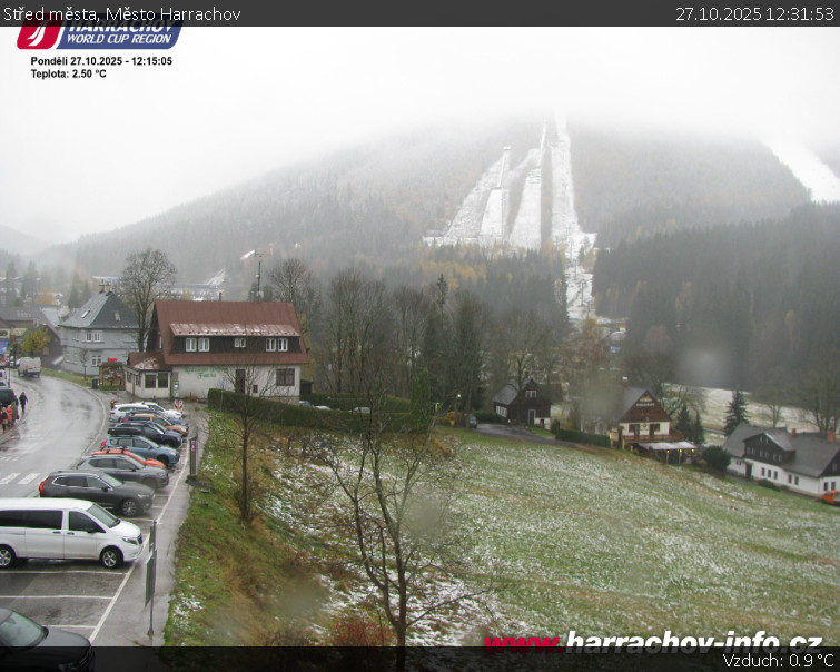 Město Harrachov - Střed města - 27.10.2025 v 12:31 Město Harrachov - Střed města - 27.10.2025 v 12:31