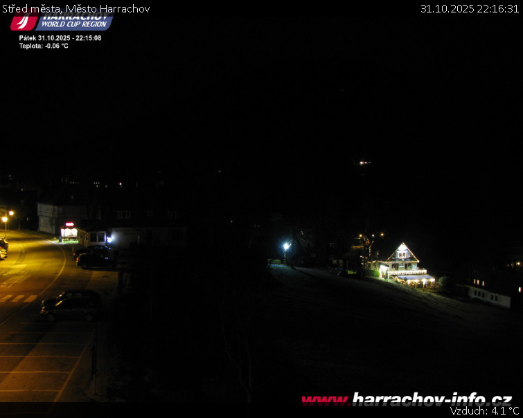 Město Harrachov - Střed města - 31.10.2025 v 22:16 Město Harrachov - Střed města - 31.10.2025 v 22:16
