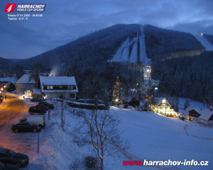 Město Harrachov - Střed města - 7.1.2026 v 16:46 Město Harrachov - Střed města - 7.1.2026 v 16:46