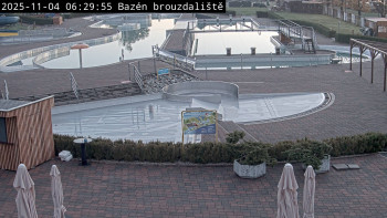 Snímek    4.11.2025 v 06:30