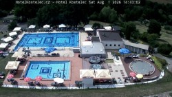 Swimming pool complex
